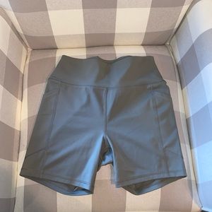 Olive Green American Eagle The Everything Pocket Bike short